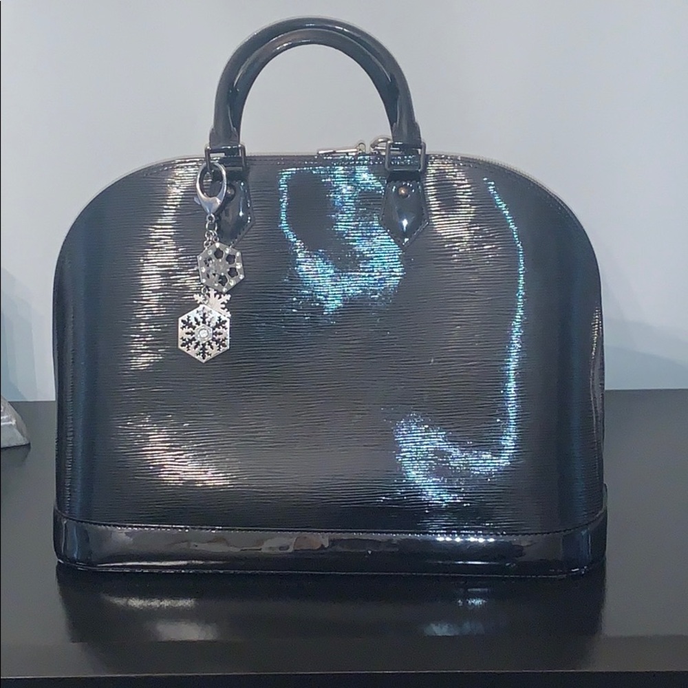 Louis Vuitton Black Epi Leather Alma GM Bag